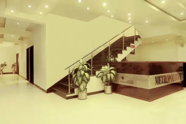 Hotel Metropolitan 8